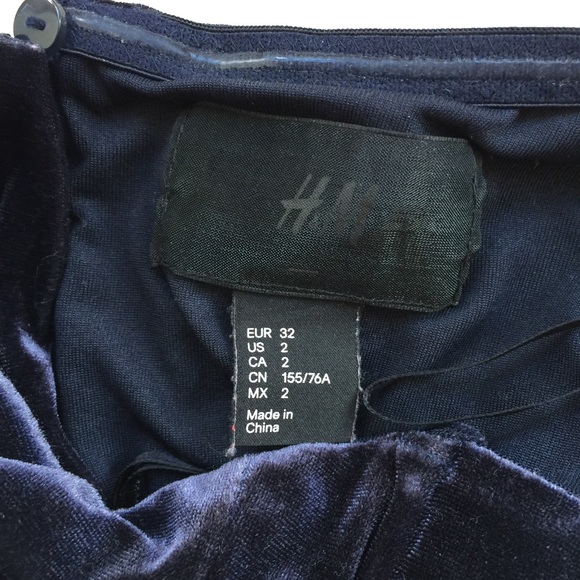 H&M Dark Blue Velvet Strapless Dress - Picture 2 of 4